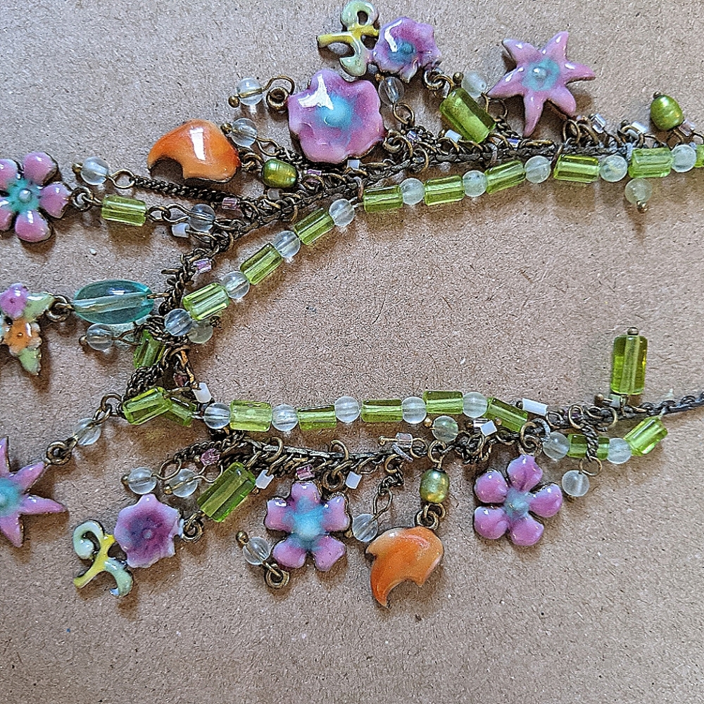 Necklace - Picture 2 of 3